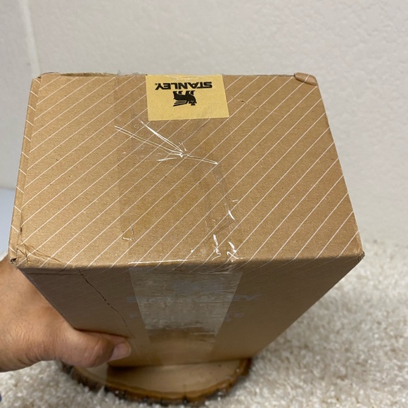 Stanley Pink Hello Kitty Quencher Tumbler - Picture 8 of 10